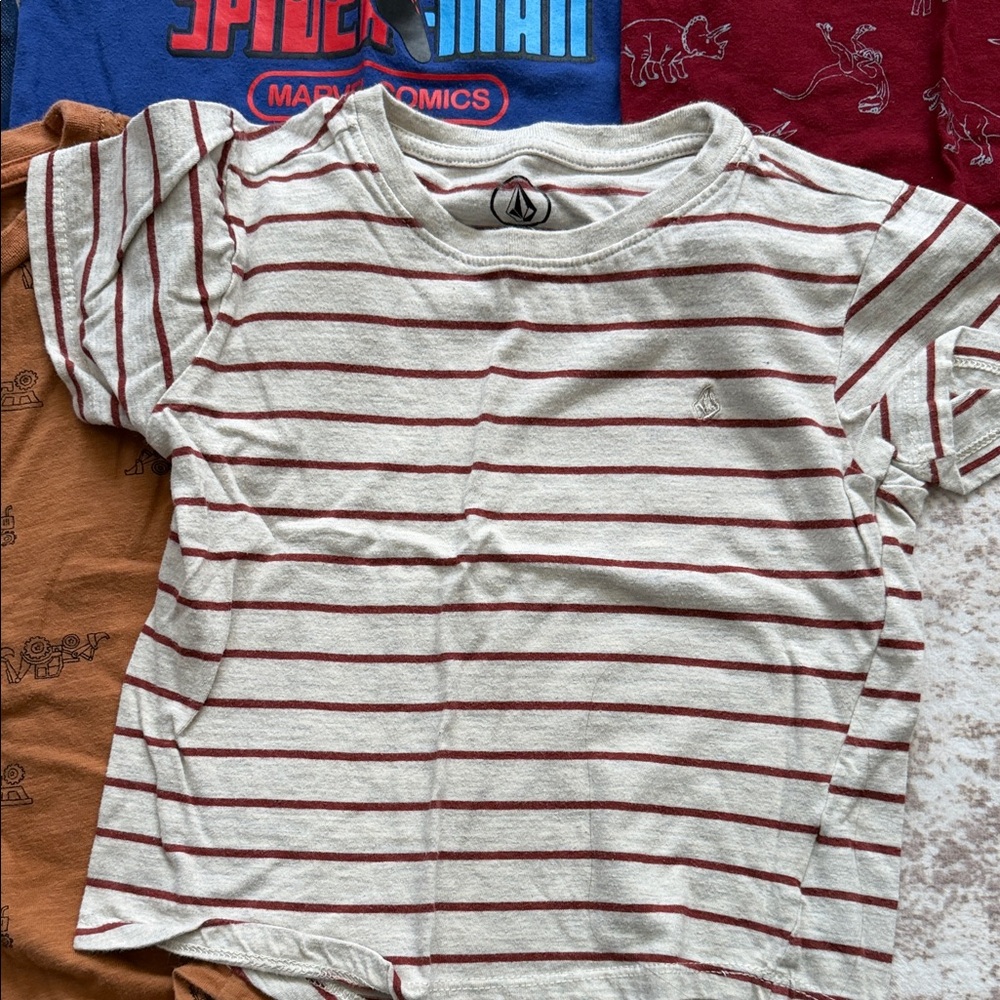 Volcom Kids Multi-Color T-Shirt and Short Lot - Picture 9 of 13